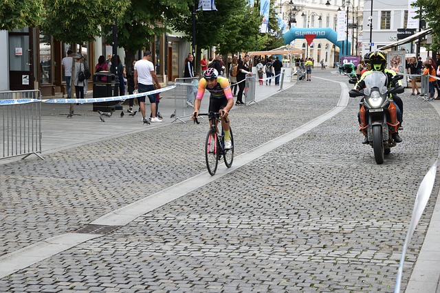 中国足球正 中国足球正